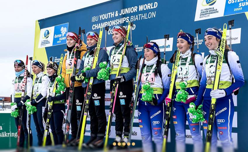 medaglia di bronzo della Staffetta 3×6 km femminile dei Campionati Mondiali Giovani di Biathlon,