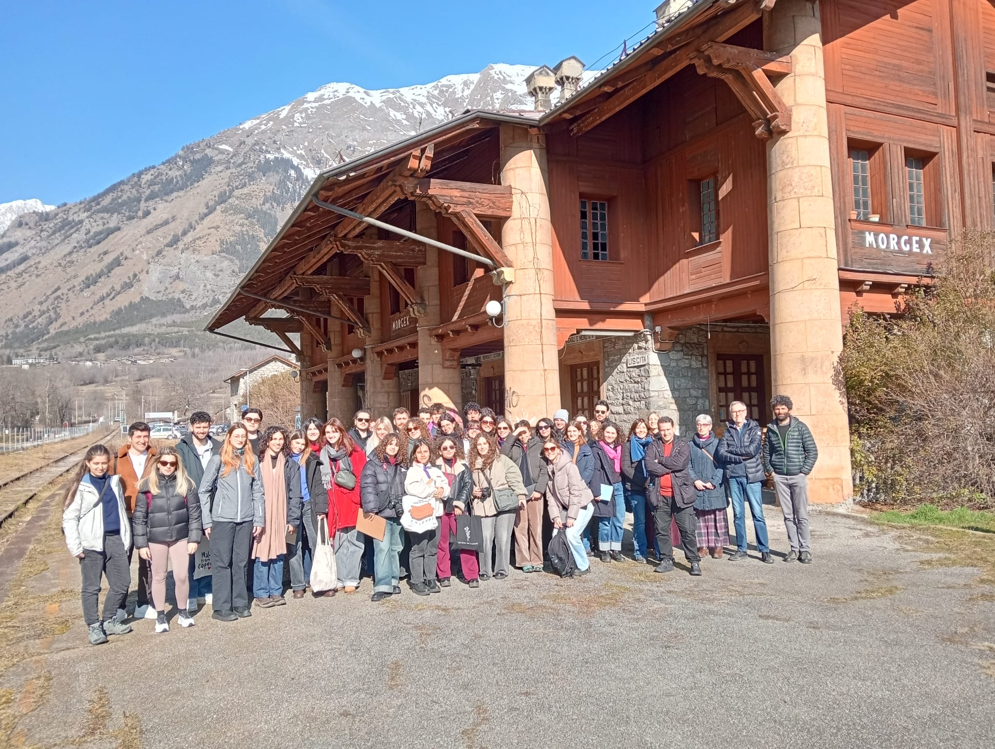 Pregettazione ecocompatibile dell\'architettura: atelier didattici in Valdigne