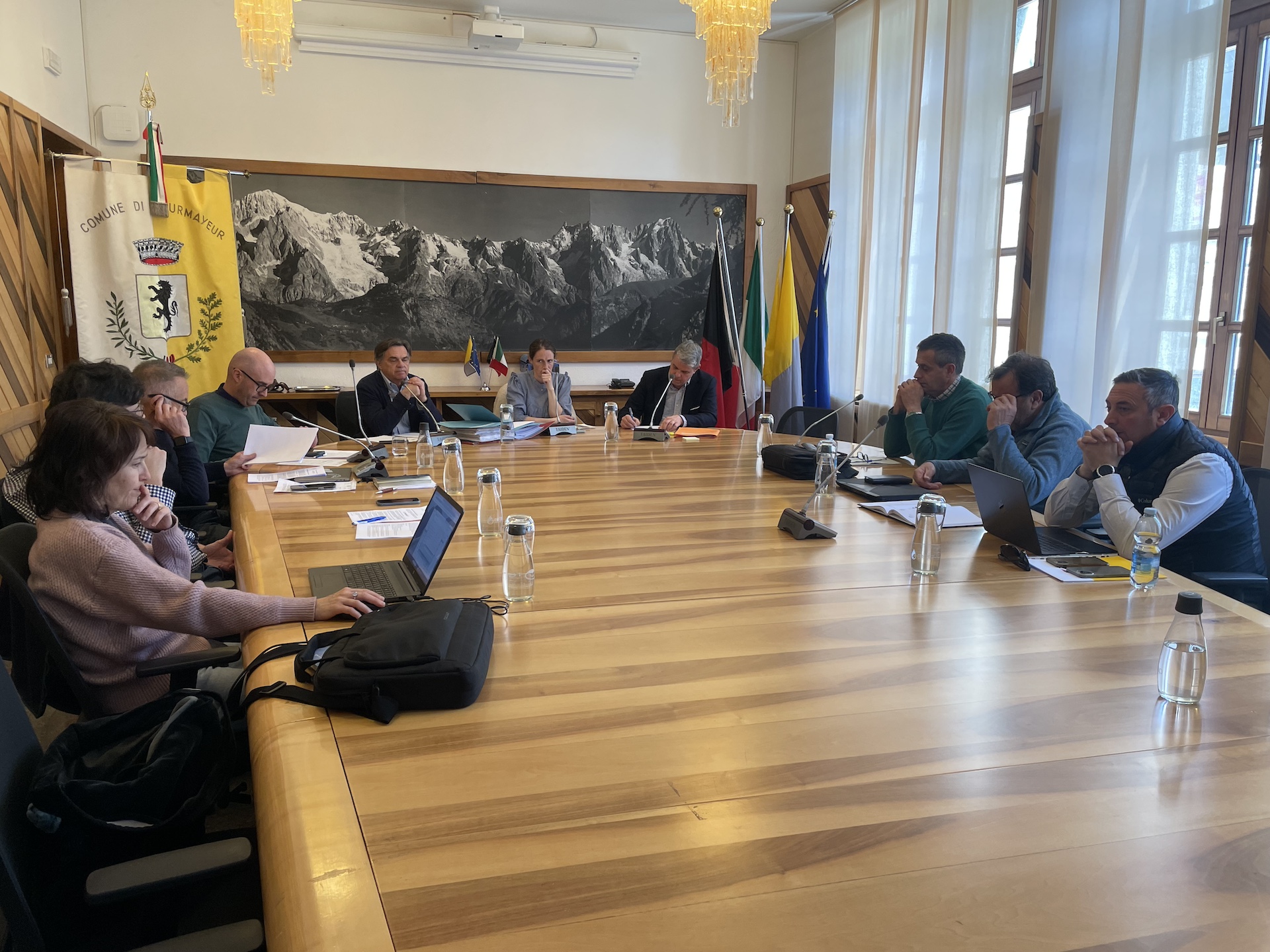 Consiglio comunale a Courmayeur il 30 aprile 2025