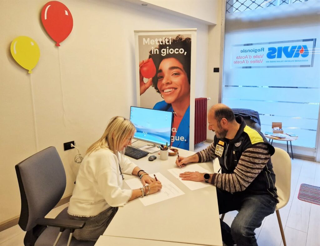 Firma tra Maurizio Lanivi e Ingrid Brédy