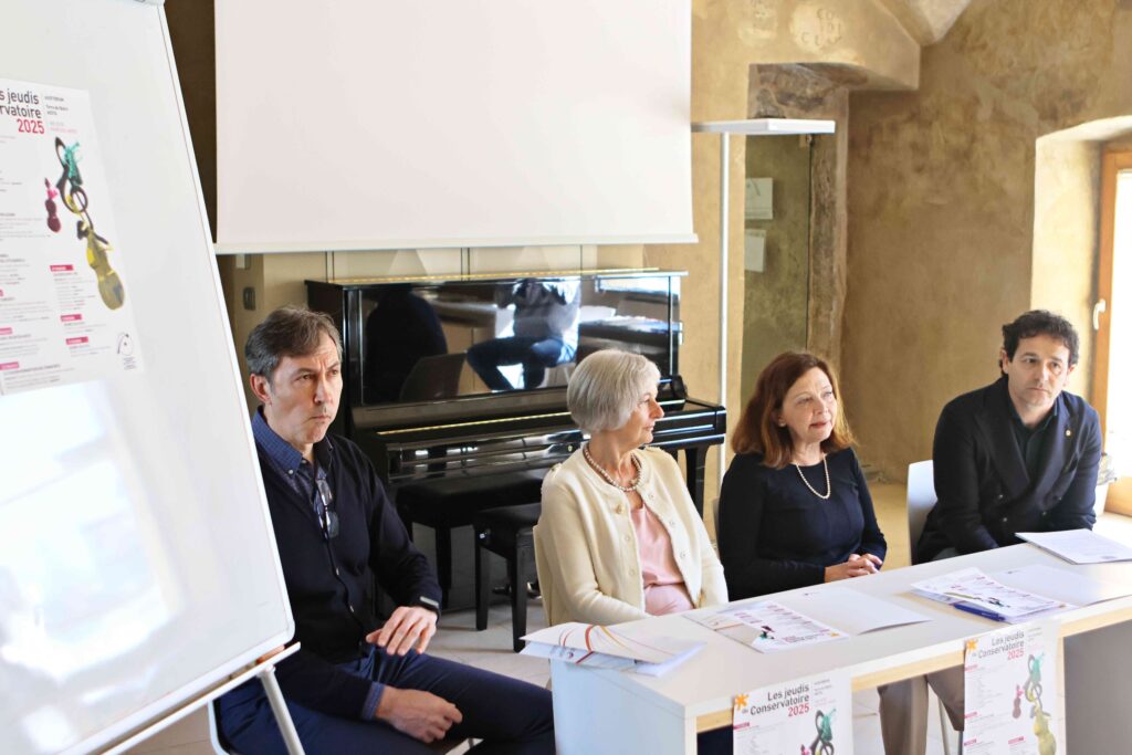 Consevatoire De La Vallée D'aoste, Aosta (ao), Conferenza Stampa Di Presentazione Les Jeudis Du Conservatoire E Concorso Lions Club.