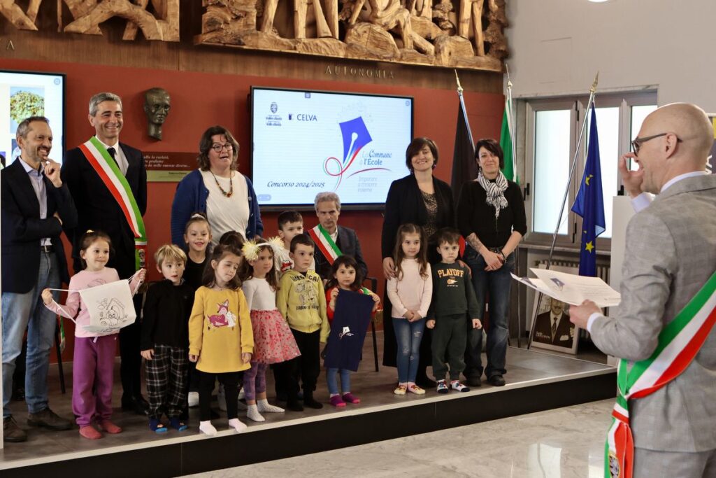 Premiazione Al Primo Posto Infanzia Della Scuola Di Jovençan