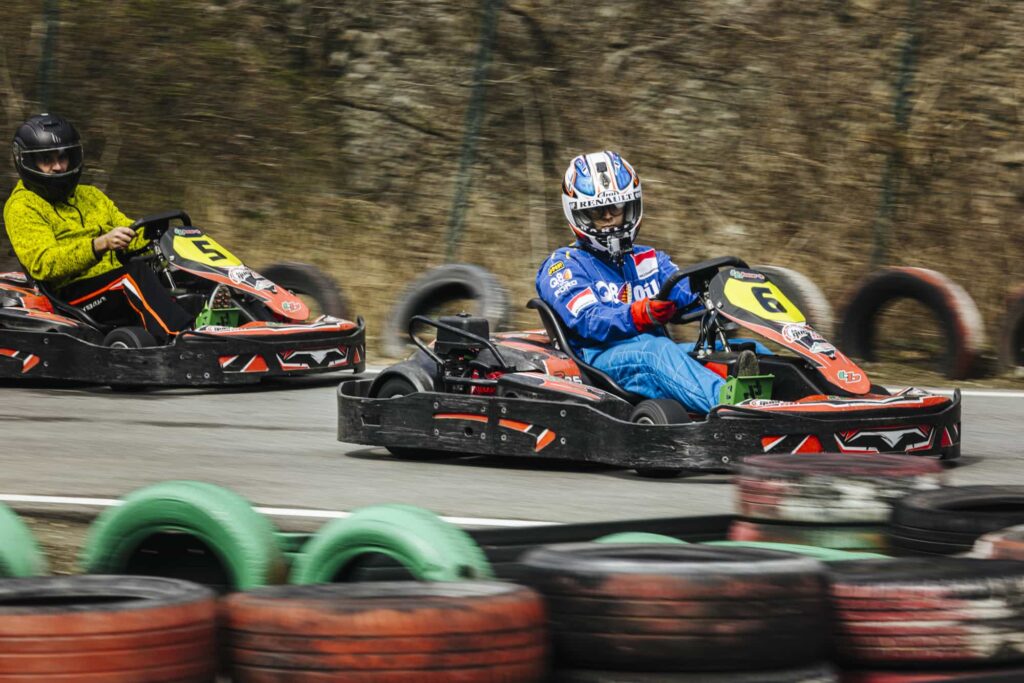 Thomas Gorelli (kart 6) E Mario Lamela Cordero (kart 5)