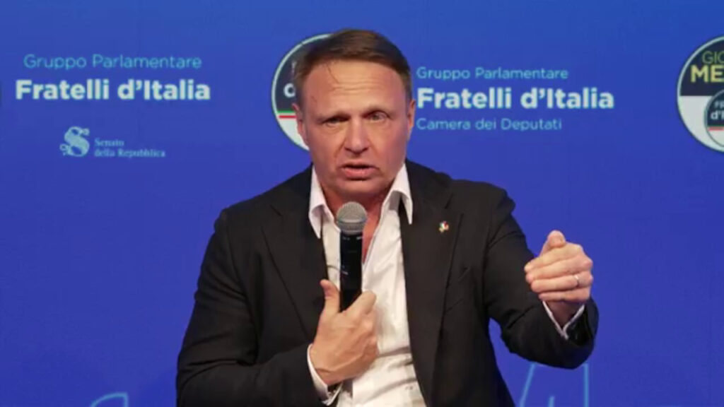 Francesco Lollobrigida, ministro dell'agricoltura, della sovranità alimentare e delle foreste che ha chiuso il convegno di FdI a La Thuile