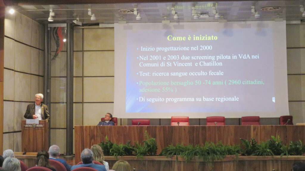 Il dottor Sergio Crotta insieme al collega Paolo Millo durante il convegno 'Dalla prevenzione alla cura'