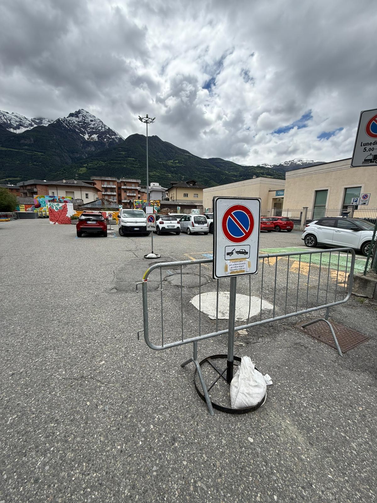 Parcheggi inaccessibili per cinque giorni: Confcommercio Aosta chiede maggiore tutela per le attività commerciali