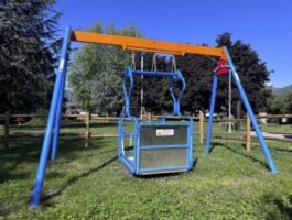 Inaugurazione dell’altalena inclusiva a Quart