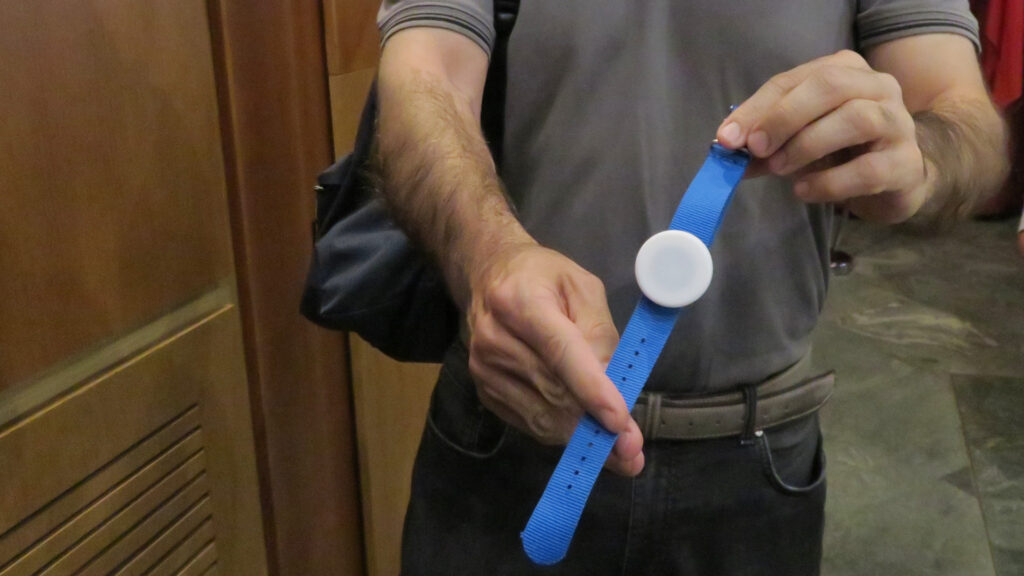 Il dosimetro indossabile per la rilevazione della radiazione ultravioletta