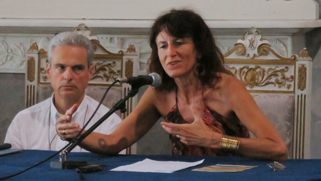 Gianni Nuti, sindaco di Aosta e Federica Obino, della cooperativa sociale Esprit à l'envers