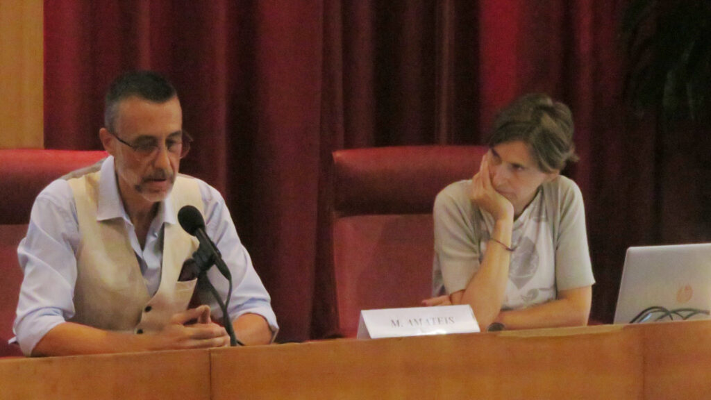 Manuele Amateis, presidente dell’Associazione italiana contro l'epilessia Valle d'Aosta e Laure Obino, direttore della Struttura di neuropsichiatria infantile di riferimento per l'età evolutiva dell'Azienda Usl della Valle d'Aosta