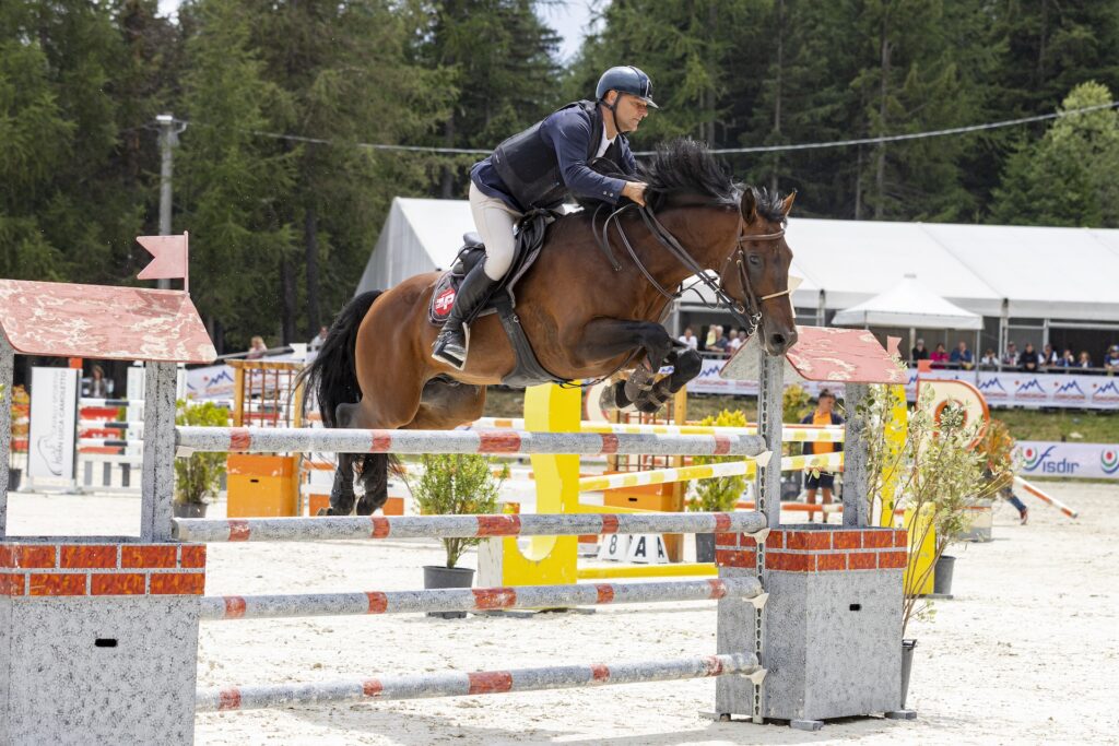 Marco Marangotto jumping Torgnon 2025