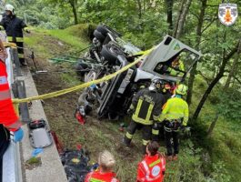 Camion esce di strada a Gressoney