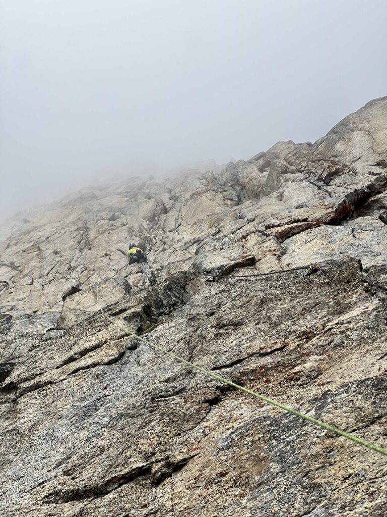 Cenerentolo, Carlo Filippi, Isaie Maquignaz e Francesco Ratti aprono una nuova via sull’Aiguille della Brenva