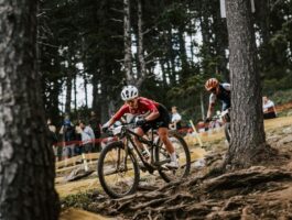 La nazionale danese di cross country olimpico in ritiro a La Thuile