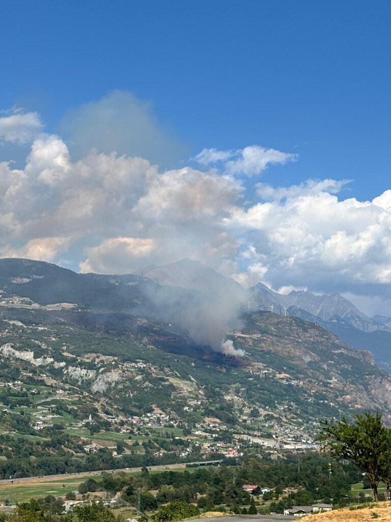 Incendio a Saint-Denis il 17 agosto 2025