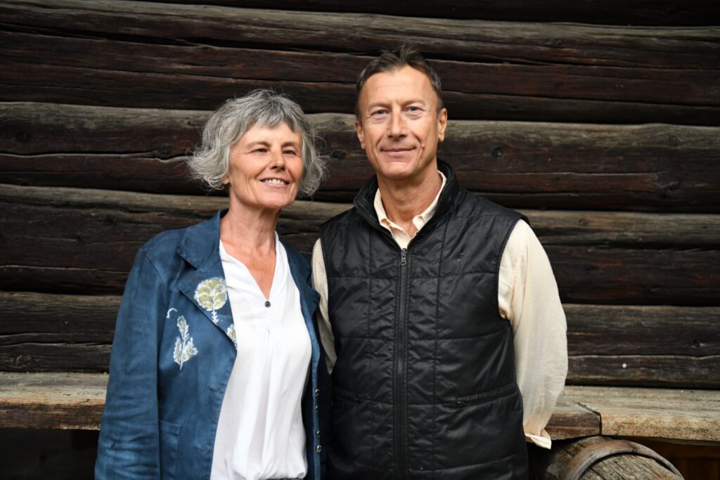 Elisabetta Dugros e Rocco Schiavone
