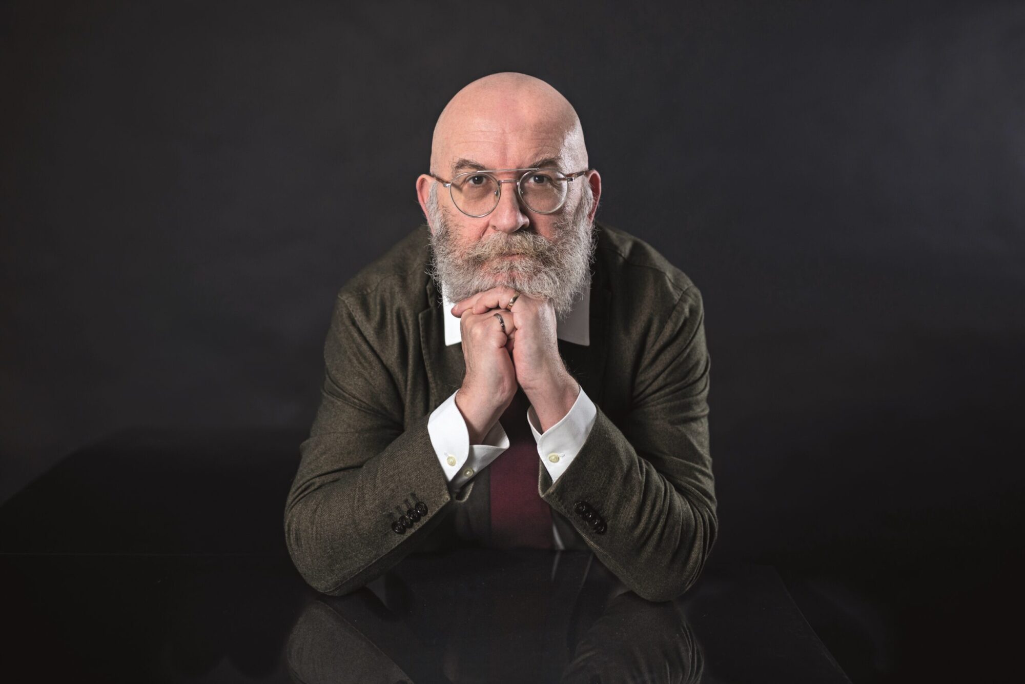 Sandrone Dazieri presenta il libro Uccidi i ricchi
