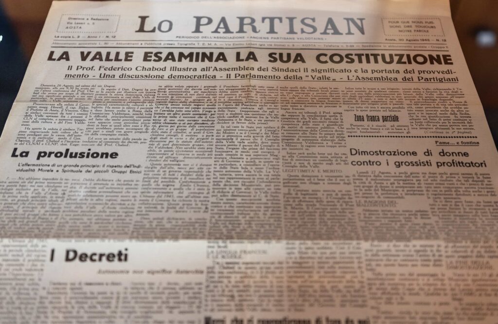 Mostra dal titolo Les décrets du Lieutenant du Royaume de 1945 à l’origine de l’autonomie spéciale de la Vallée d’Aoste