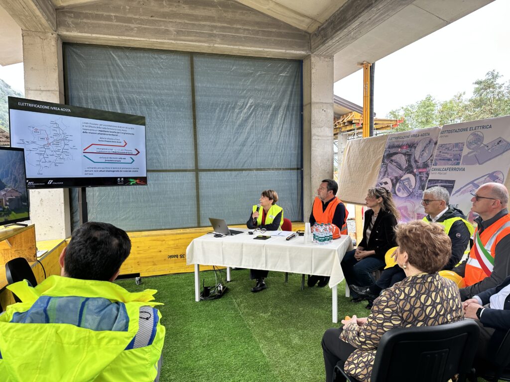 Salvini visita cantiere elettrificazione ferrovia Donnas