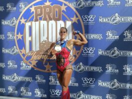 Martina Bianchini seconda nella gara di bodybuilding Pro Europa a Offenbach