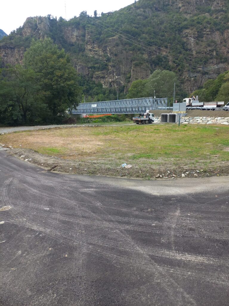 Ponte Provvisorio che collega Bard e Hône