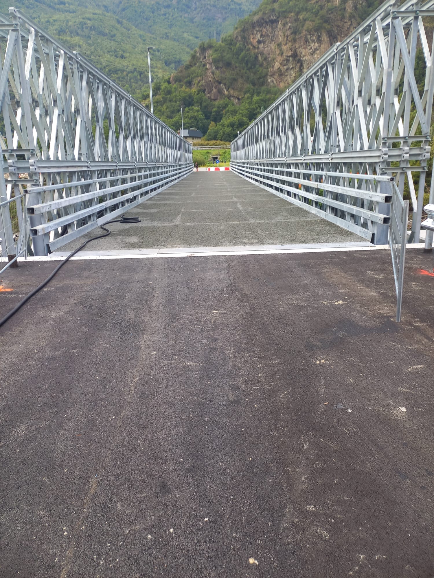 Apertura del ponte che collega Bard e Hône