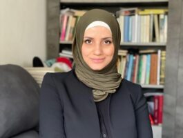 Alae Al Said presenta il libro Il ragazzo con la kefiah arancione