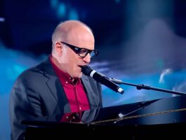 Luigi canta e racconta suo padre Jimmy Fontana a Saint-Vincent