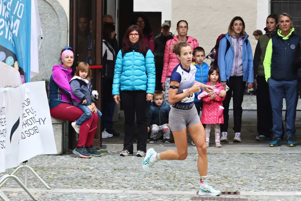 Valeria Poli