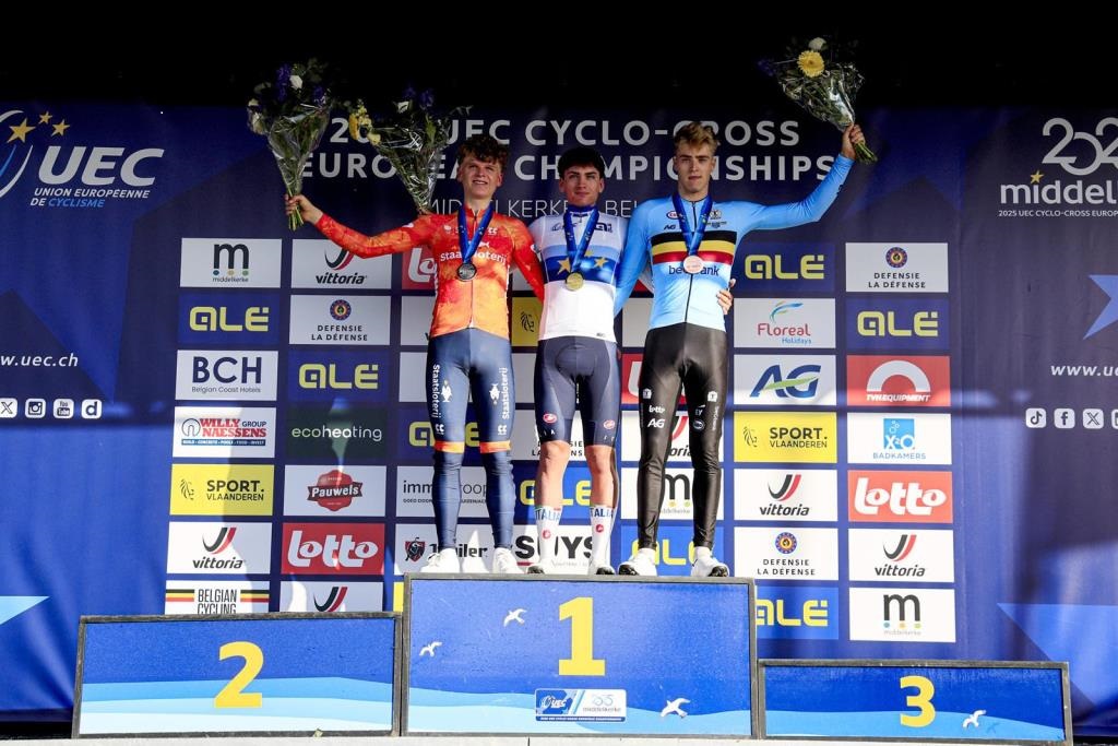 Podio Mattia Agostinacchio ciclocross a Middelkerke Belgio