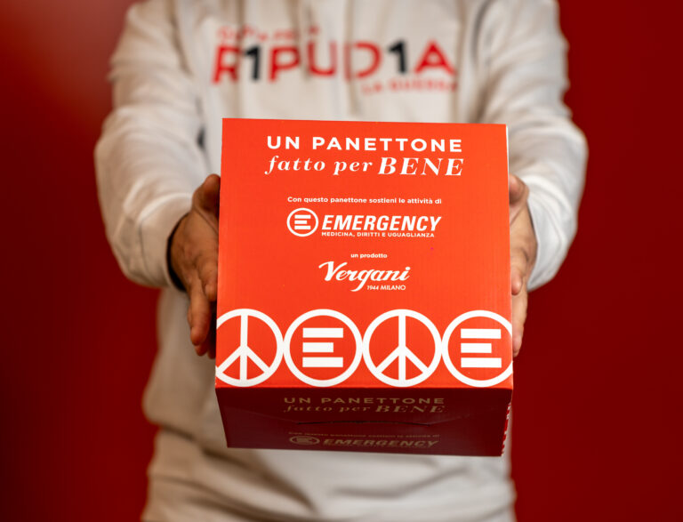 Emergency: il panettone fatto per bene per raccogliere fondi