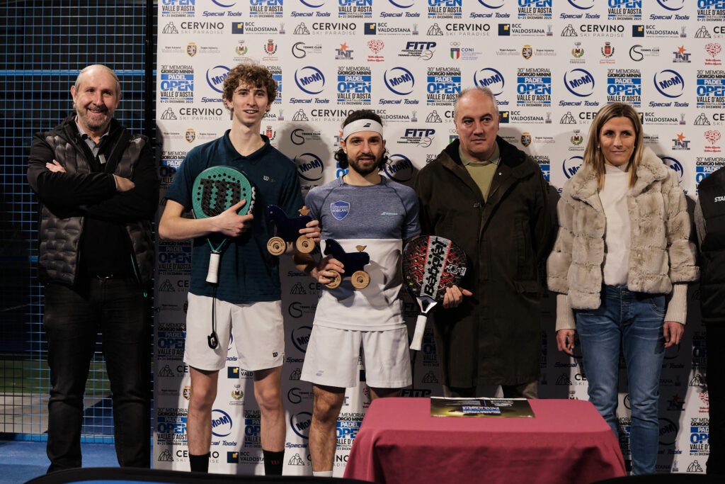 30° Memorial Giorgio Minini 2025 - Padel Vincitori Ruello e Mascarello Presidente Cantele, Vice Sindaco Chatillon Luigi Girola E Ass. Fabienne Vittaz