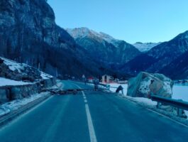 Riaprirà alle 14 la strada di Issime