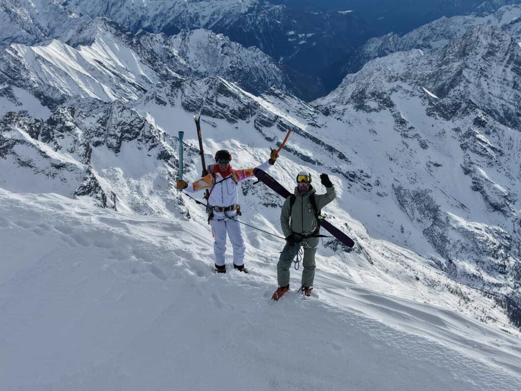 La fiamma olimpica di Milano Cortina 2026 sul massiccio del Monte Rosa