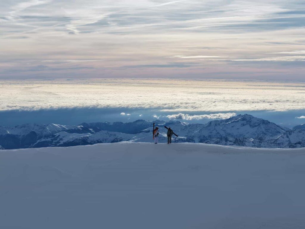 La fiamma olimpica di Milano Cortina 2026 sul massiccio del Monte Rosa
