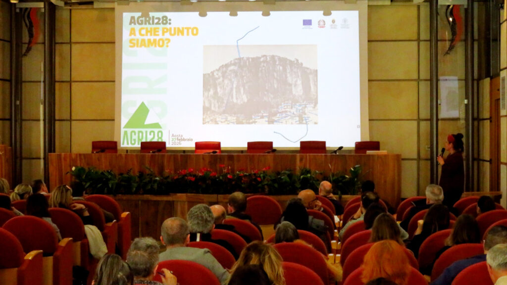 L'opera 'Legarsi alla montagna' di Maria Lai proiettata alla fine del convegno AGRI28