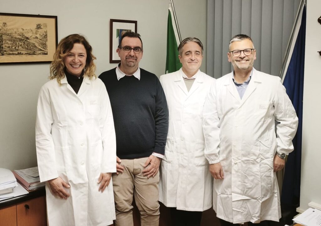 screening per l’epatite C rivolto ai detenuti della Casa Circondariale di BrissogneNella Foto, Da Sx La Dott.ssa Silvia Magnani, Il Direttore Del Carcere Dott. Gianpaolo Fulvio Tempesta, Il Dott. Gerardo Di Carlo E Il Dott. Antonio Trogu.
