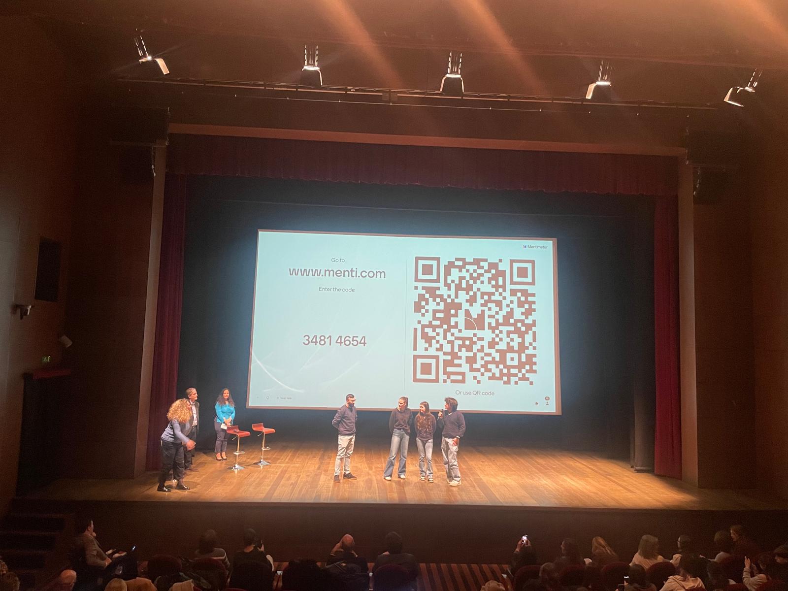 Switch Off – Accendi te stesso. Riflessi Digitali: giovani, linguaggi e libertà di reinventarsi