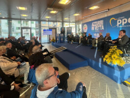 Forza Italia: Azzurri in Vetta in Valle d\'Aosta