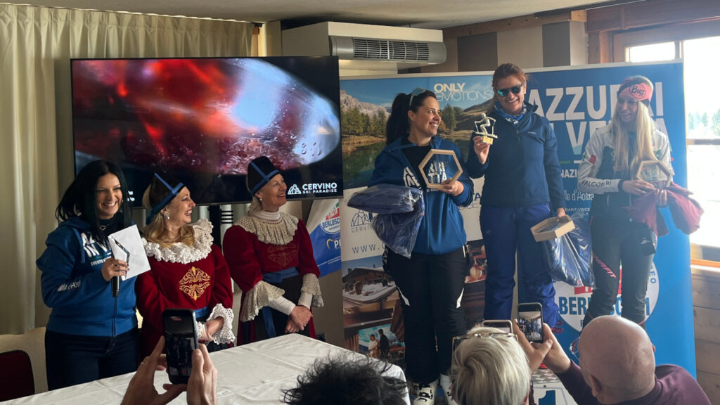 Il podio della gara di sci femminile: 1ª Benedetta Donatelli, 2ª Rubina Grangeon e 3ª Valerie Desandré