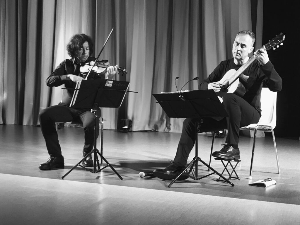 Concerti Aperitivo - Donato D’Antonio alla chitarra e Roberto Noferini al violino