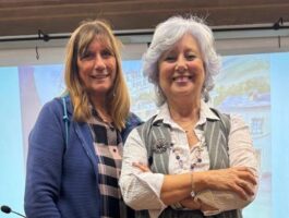 Vanda Sarteur e Margerita Barsimi presentano il libro Cartoline dalla Valle d’Aosta