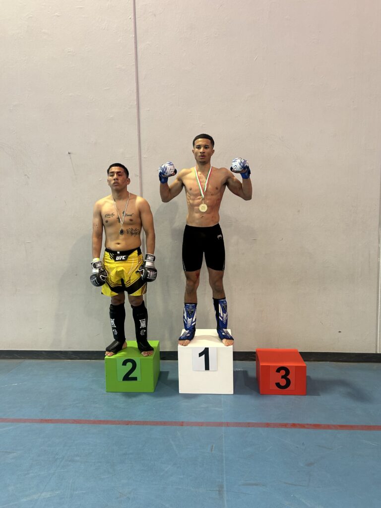 Vittoria per sottomissione al primo Round per Salim Iguilem Vittoria per sottomissione al primo Round per Salim Iguilem