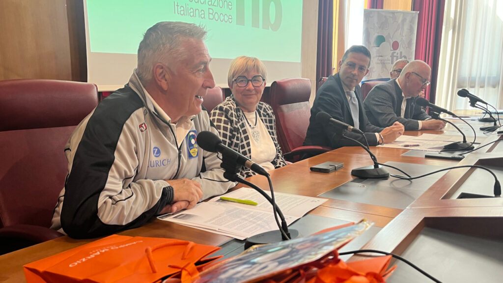 Alessandro Durand, presidente della Bocciofila Aostana insieme ad Alina Sapinet, assessore comunale