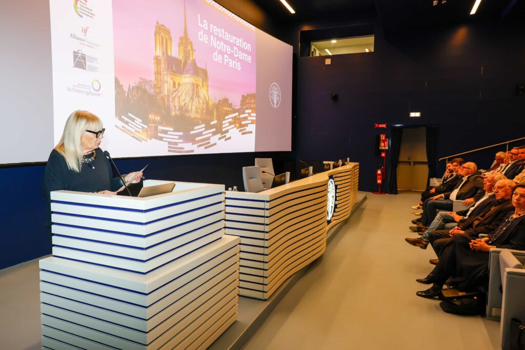 Conférence La restauration de Notre Dame de Paris de Philippe Villeneuve