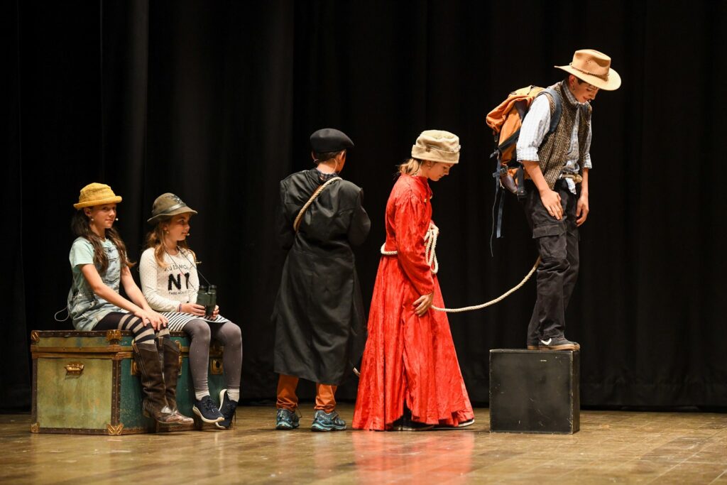 Le Béguiò Di Valtournenche In Scena Printemps Théâtral 2025