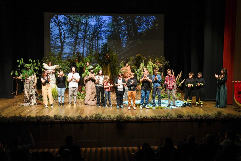 Lo Tren Di Verrayes Printemps Théâtral 2025