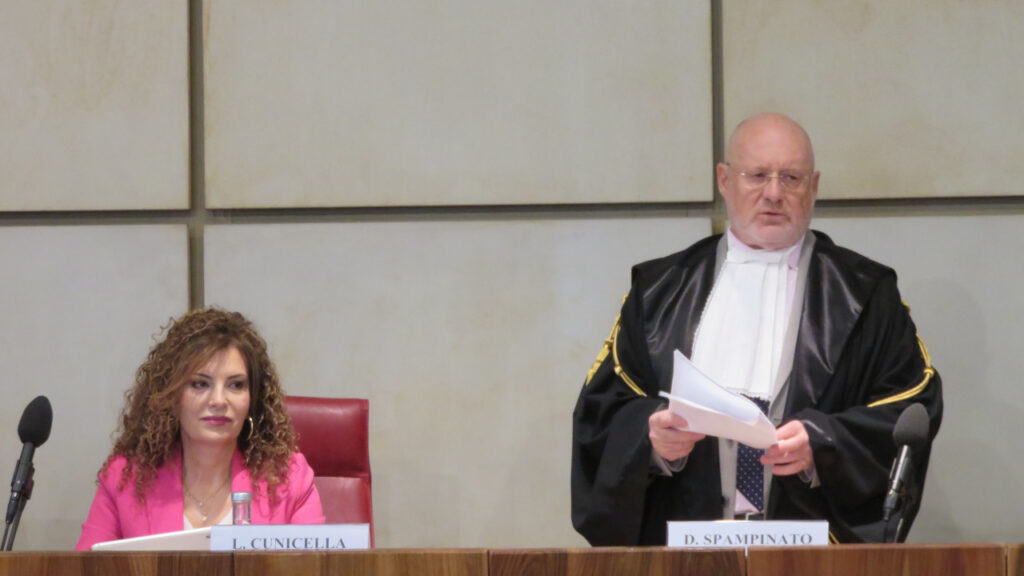 Luciana Cunicella, rappresentante del Consiglio di presidenza della giustizia tributaria e Diego Spampinato, presidente della Corte di giustizia tributaria di secondo grado di Aosta
