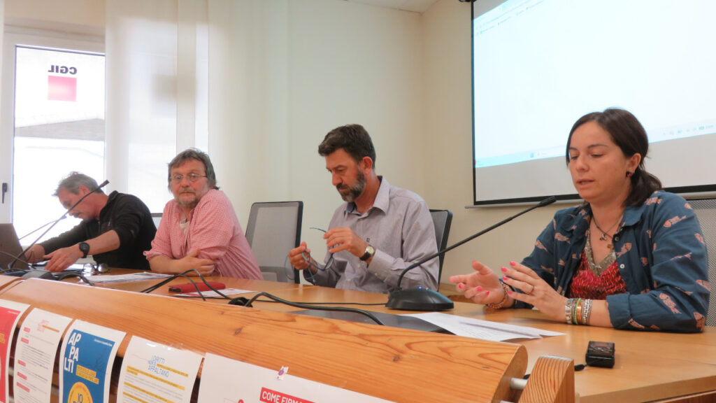 Igor De Belli (FP Cgil), Gabriele Matterana (Filcams), Fabrizio Graziola (Fiom) e Cristina Marchiaro (Filt Cgil)