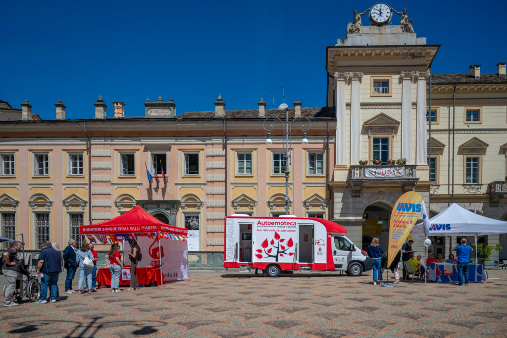 Autoemoteca in piazza Chanoux ad Aosta